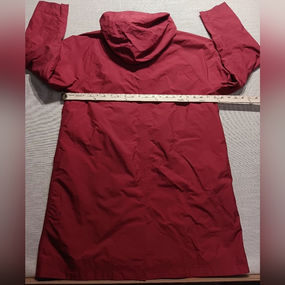 L.L.Bean Men's Long Rain coat, Large, Red, Excellent condition - Picture 4 of 5